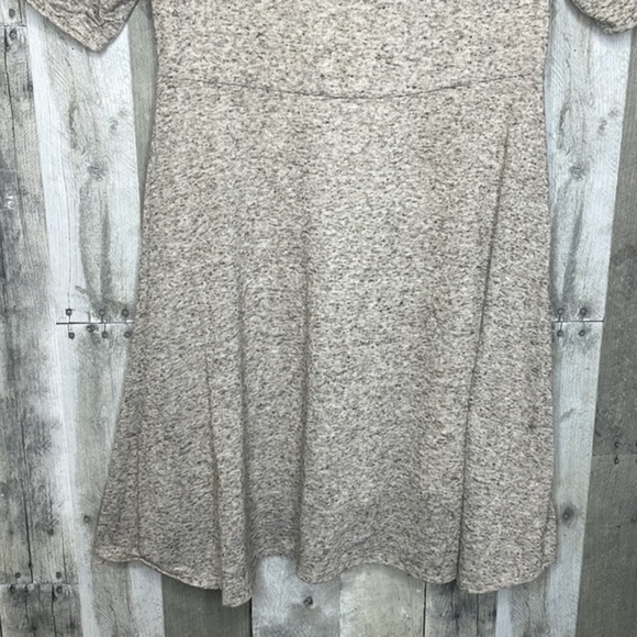 𝅺altar’d State heather gray shirt sleeve dress. A-line. Triangular back opening - Picture 3 of 12
